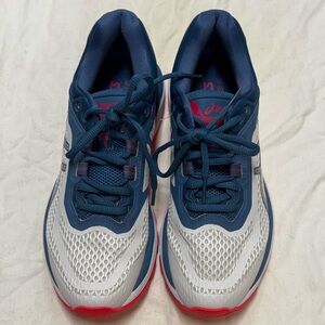 Women’s asics running shoe size 8